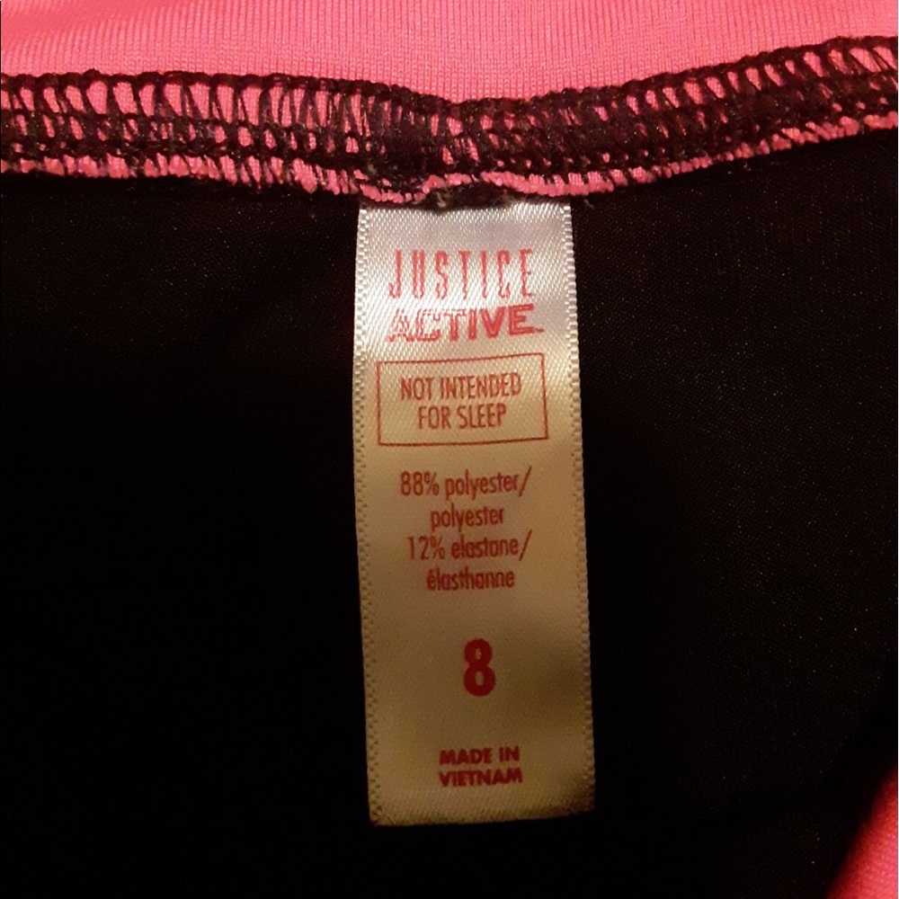 Graphic leggings